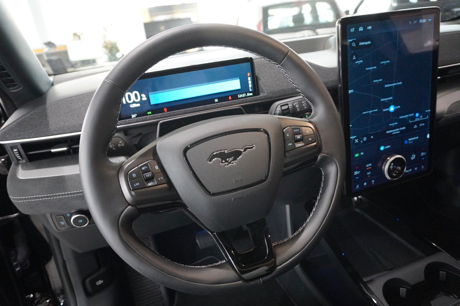 Fahrzeugabbildung Ford Mustang Mach-E GT AWD 99KWH NAVI/360°/B&O/PANO.