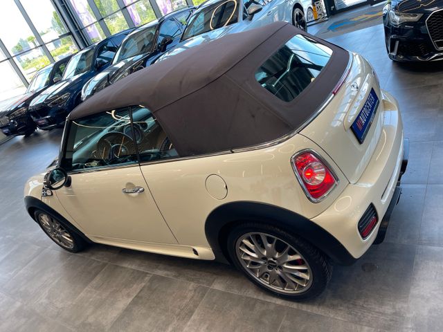 MINI John Cooper Works Cabrio JCW*NAVI*LEDER*XENON*