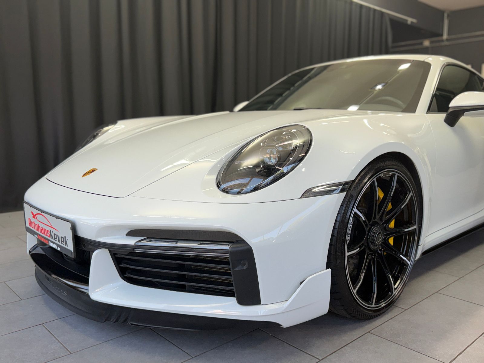 Fahrzeugabbildung Porsche 992 Turbo S|AERO-PAKET|BRABUS|BOSE|ACC|KW