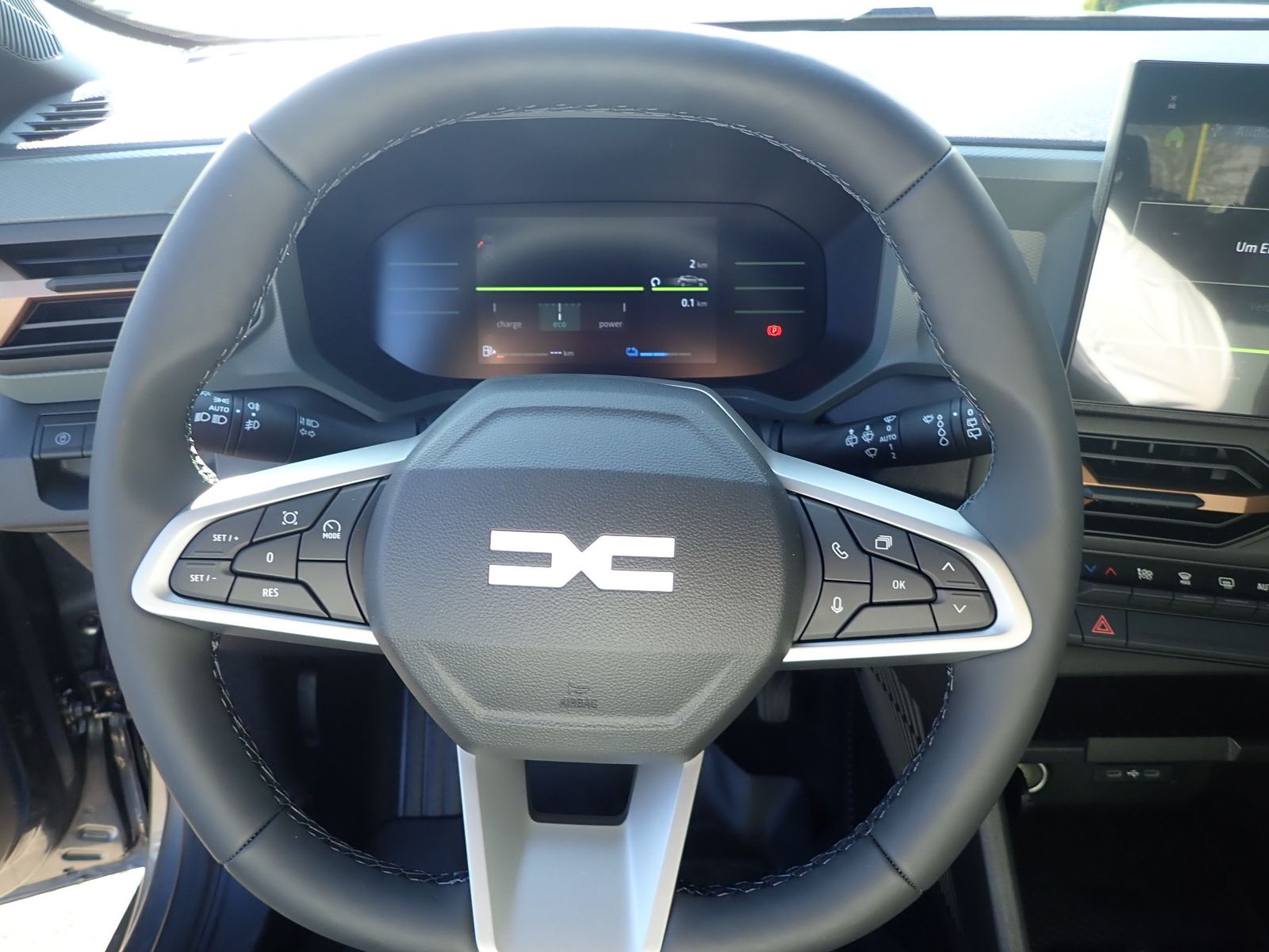 Fahrzeugabbildung Dacia Duster Extreme+ HYBRID 140