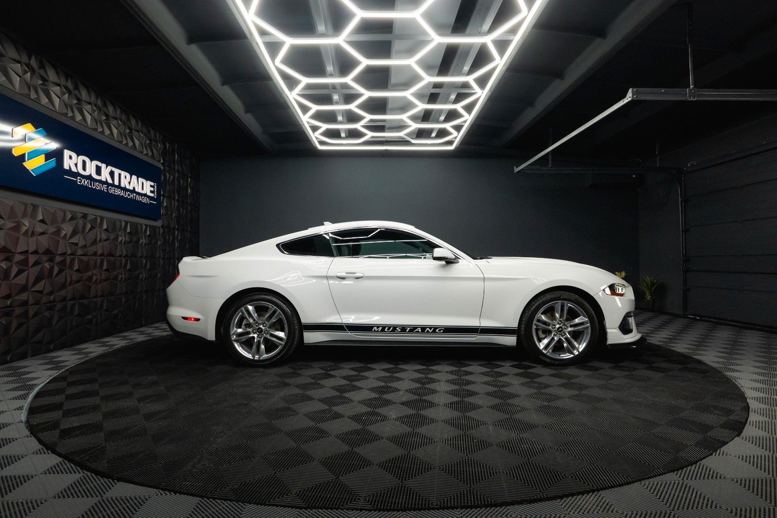 Fahrzeugabbildung Ford Mustang Shelby GT 500 Coupe Performance PREMIUM