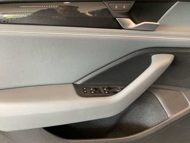 Passat Variant 1.5 eTSI BUSINESS LED+KAMERA+AHK+
