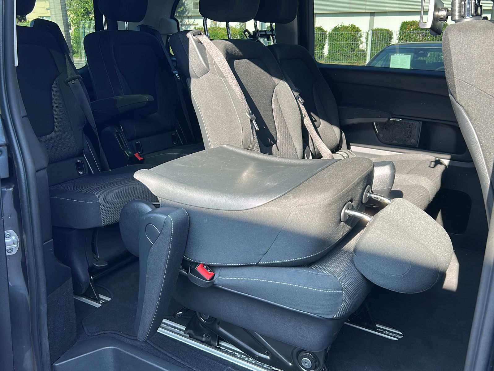 Fahrzeugabbildung Mercedes-Benz V 220 d EDITION kompakt