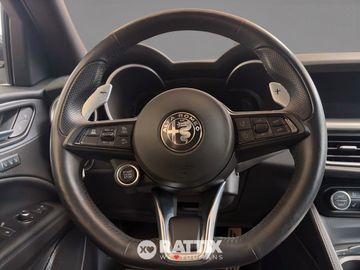 Alfa-Romeo Stelvio - 11
