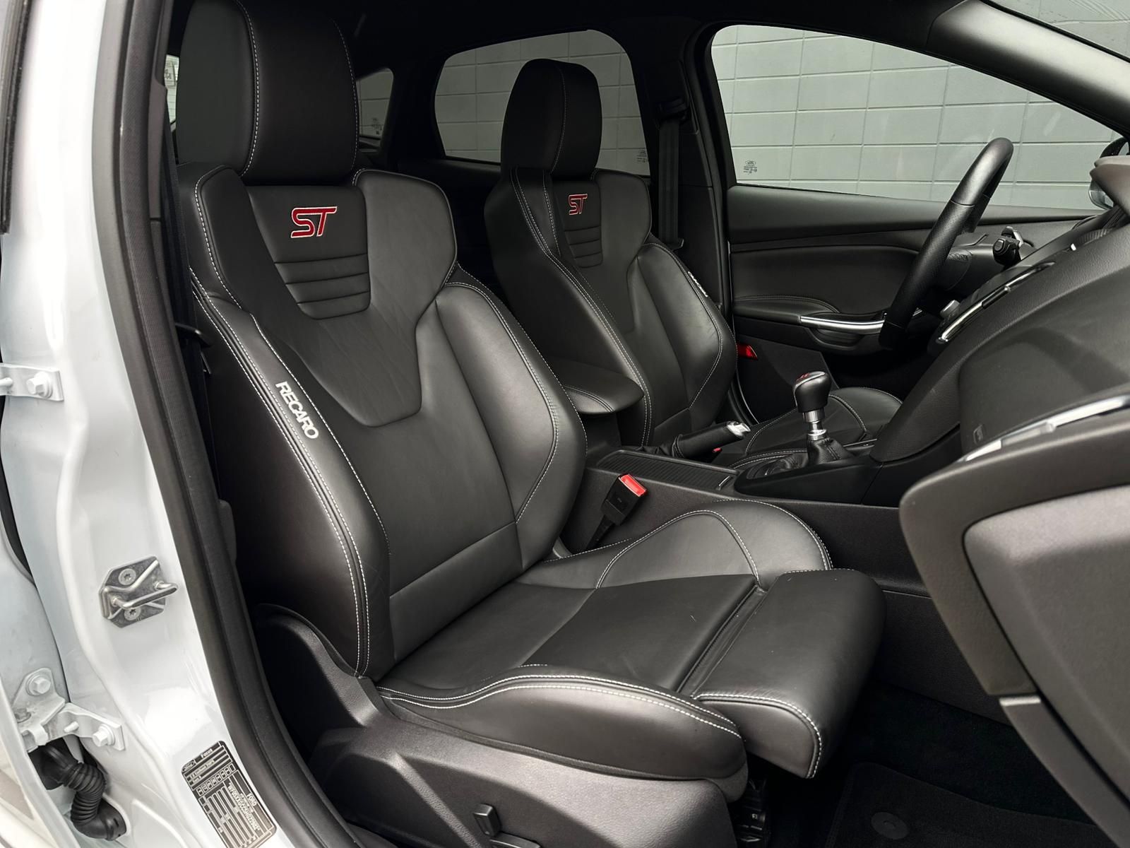 FORD Focus 2.0EB ST* BIXEN#SHZ#LH#FH#NAVI#TEMPO#SONY - Image 16