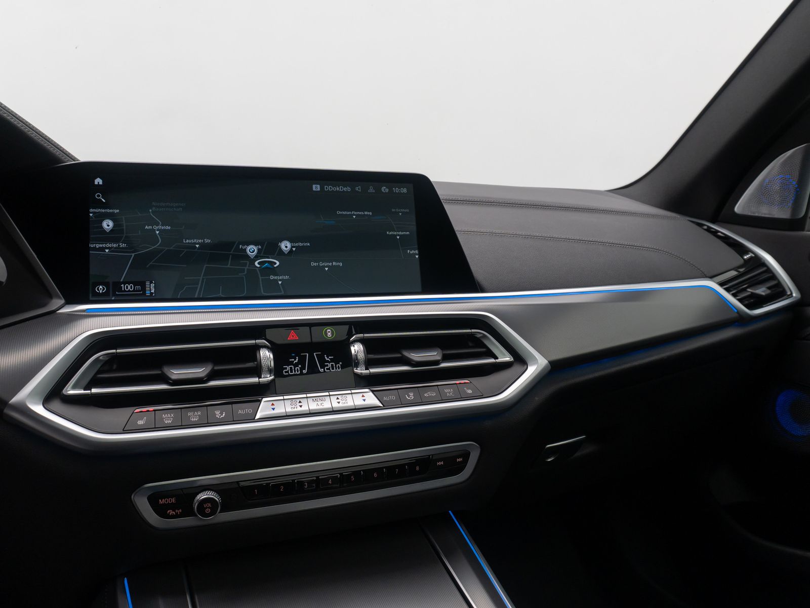 Fahrzeugabbildung BMW X5 xD45e M Sport B&W Kamera DAB Panorama Alarm