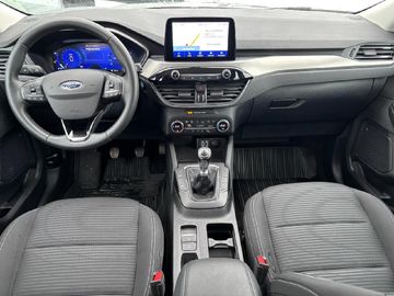 Ford Kuga 1.5 Titanium WinterpaketAHK