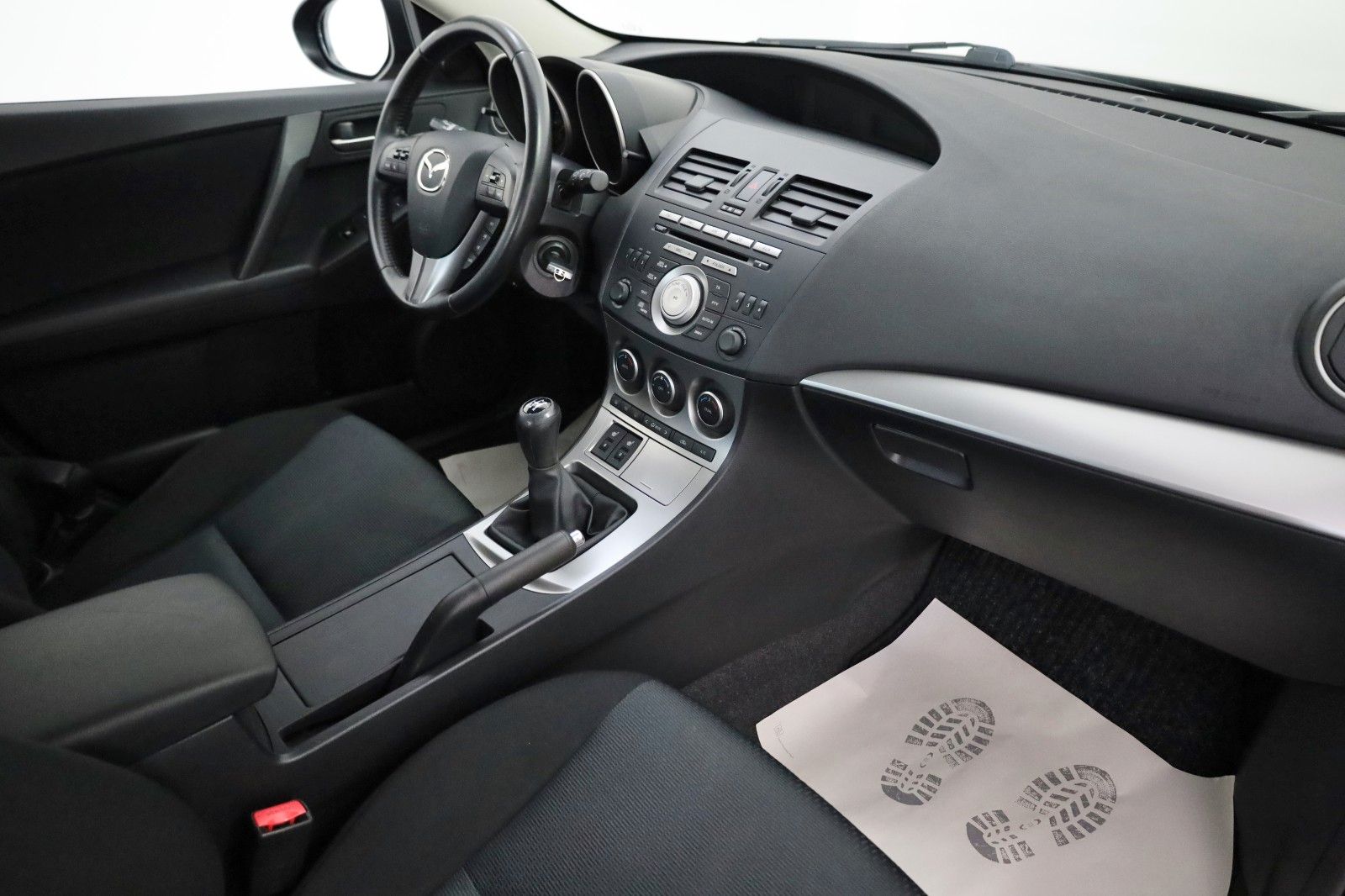 Fahrzeugabbildung Mazda 3 Lim. High-Line Climatronic,SH,PDC,Allwetter