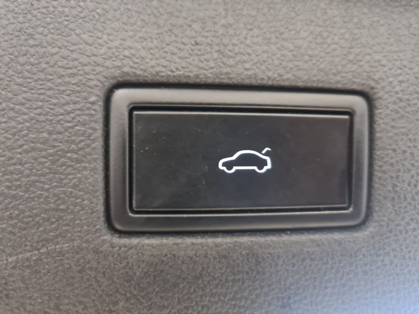 Fahrzeugabbildung Volkswagen Tiguan Allspace Comfortline 4Motion / NAVI / AHK