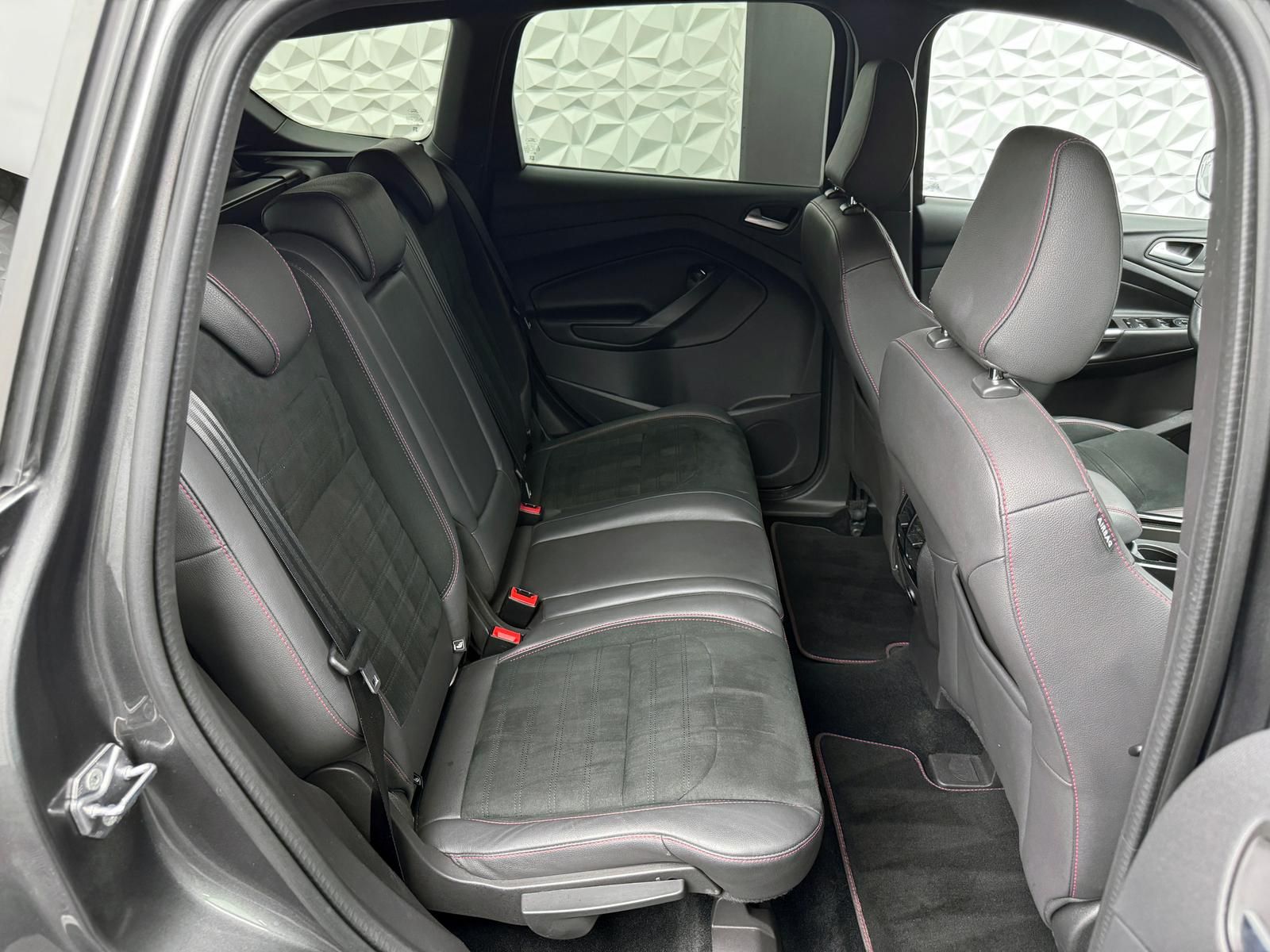 Fahrzeugabbildung Ford 1.5 ST-LINE/4x4/ALLRAD/DSG/KEYLESS/ACC/R-CAM/LED
