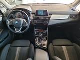 BMW 218i Active Tourer Aut/Sports./AHK/LED/Navi/RFK - BMW 218 Active Tourer mit Benzin-Antrieb: Blau, Sommerreifen