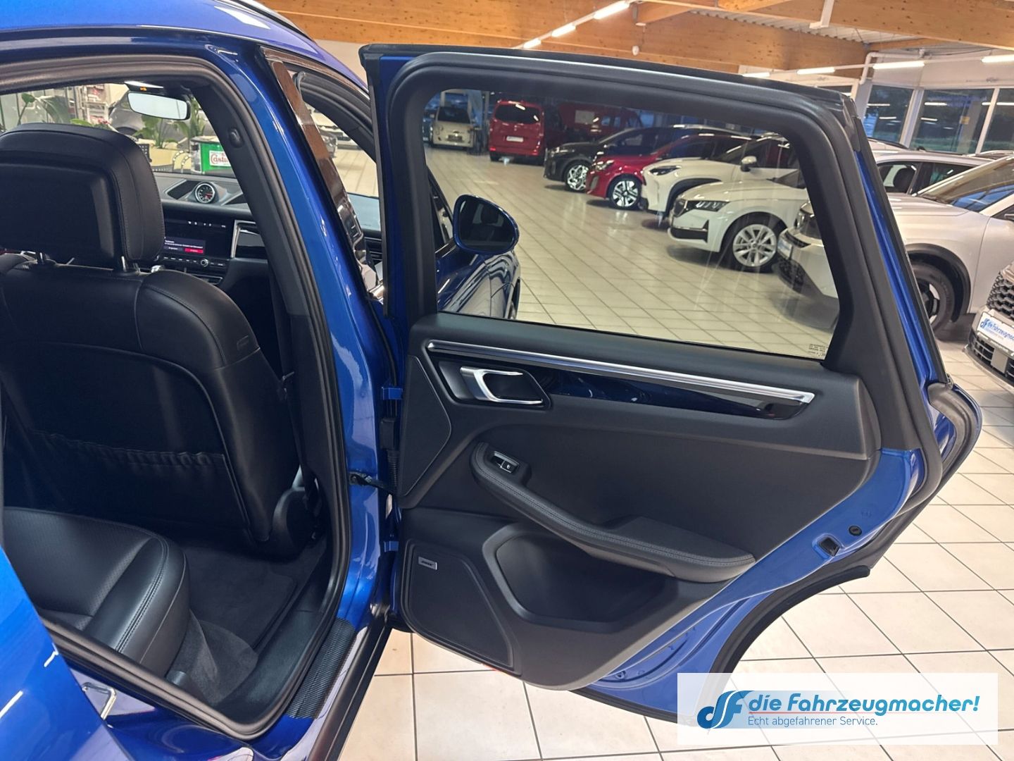 Fahrzeugabbildung Porsche Macan S El. Panodach Navi Memory Sitze Soundsyst
