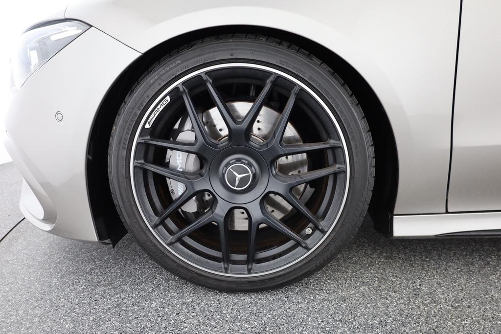 Mercedes-Benz CLA 45 AMG Shooting Brake