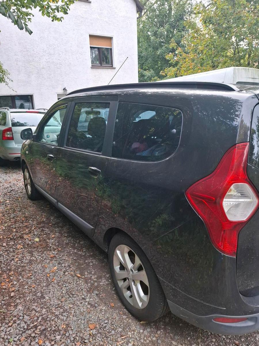Dacia Lodgy 2013 — двигун 116 HP (85kW)