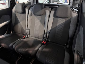 Peugeot 5008 - 12