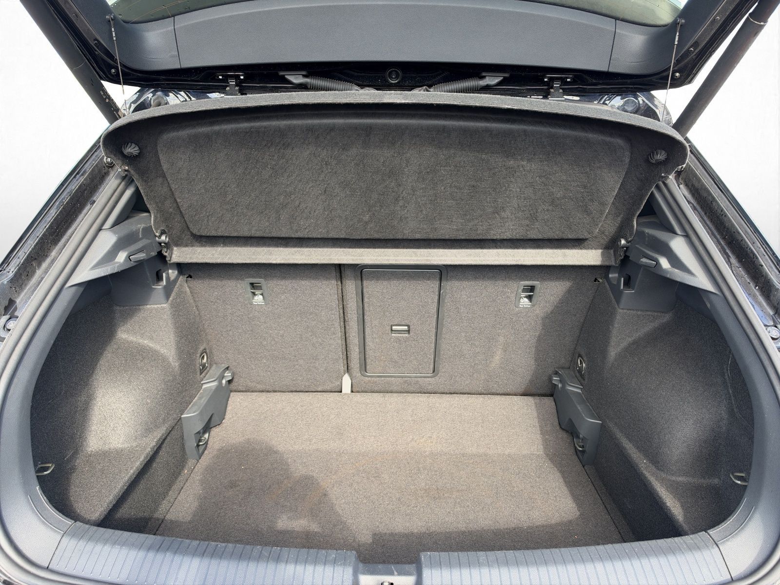 Volkswagen T-Roc - Bild 14