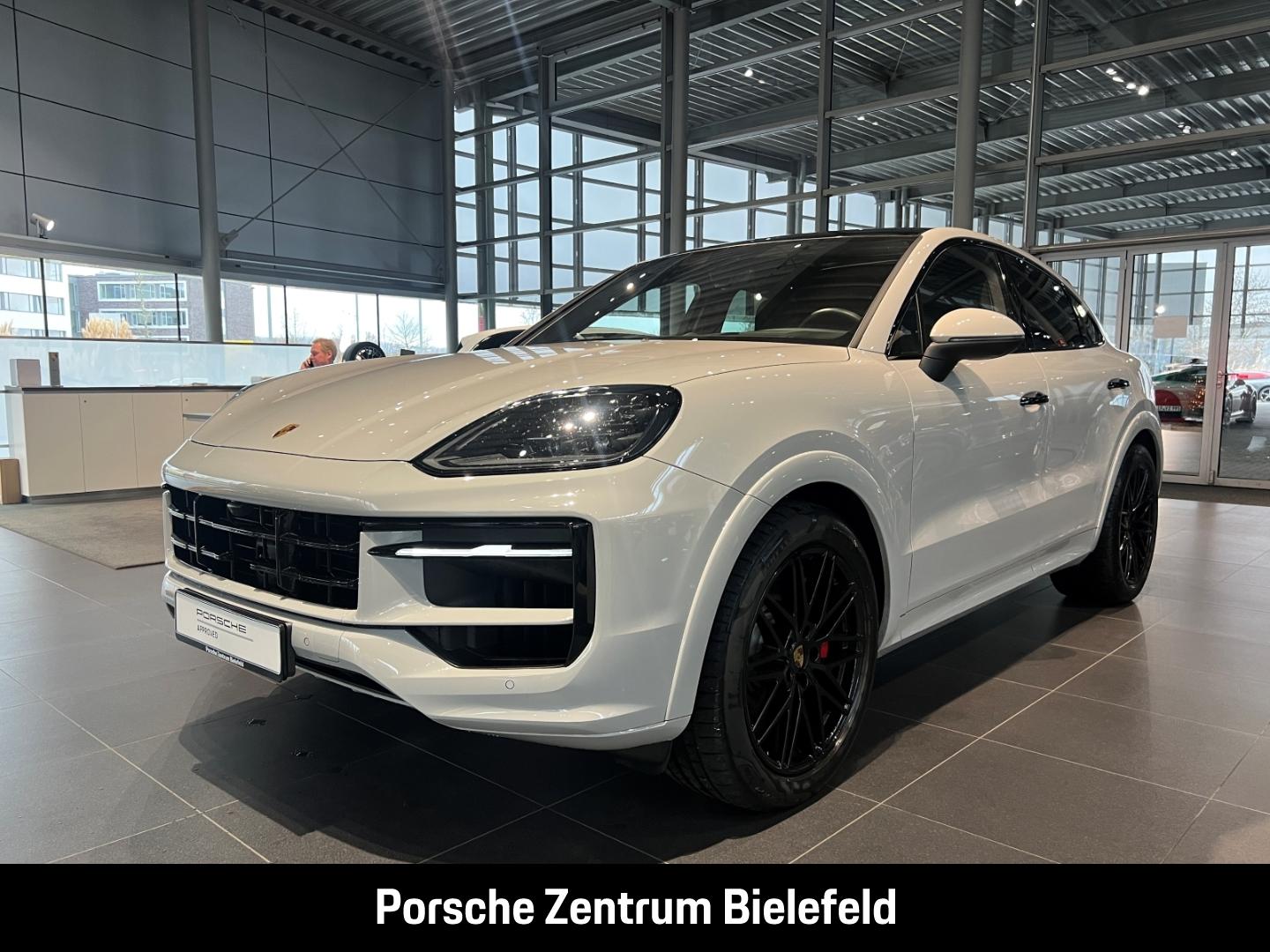 Porsche Cayenne S Coupe HA-Lenkung InnoDrive Head-Up