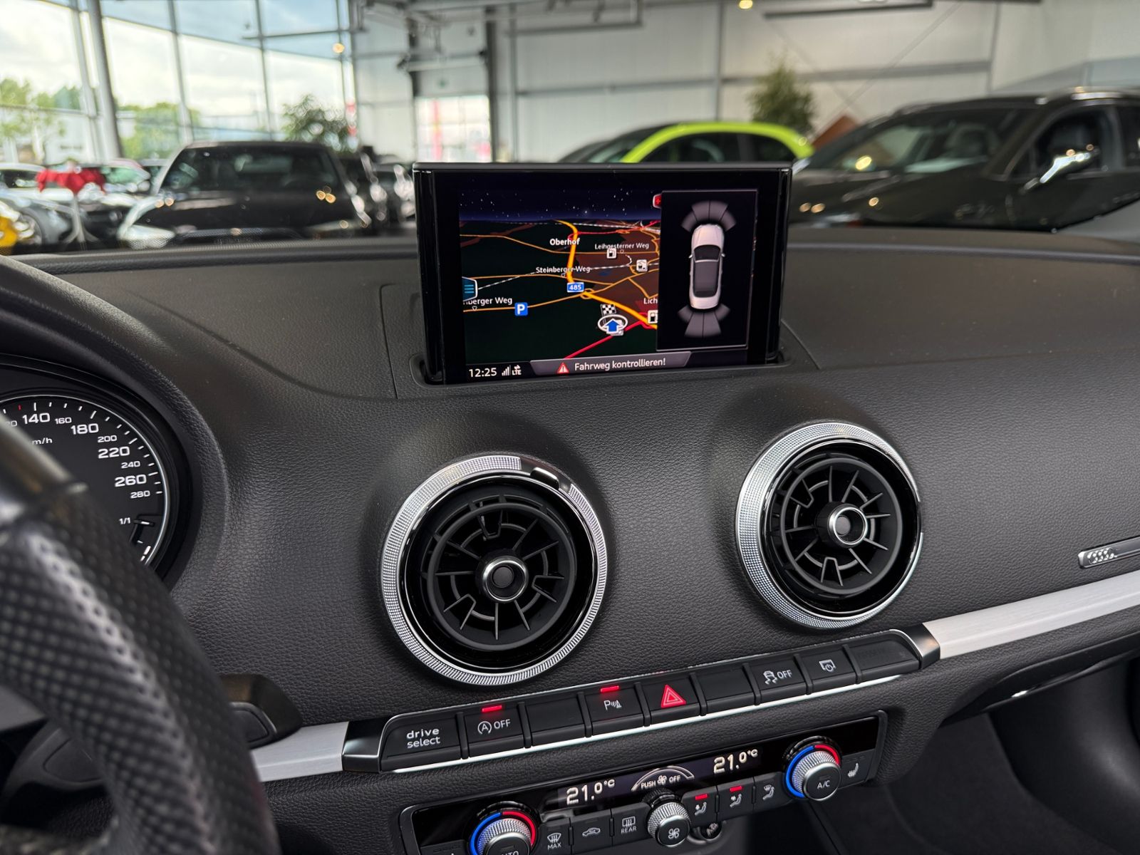 Fahrzeugabbildung Audi A3 Cabriolet S-Line LED NAVI ALU