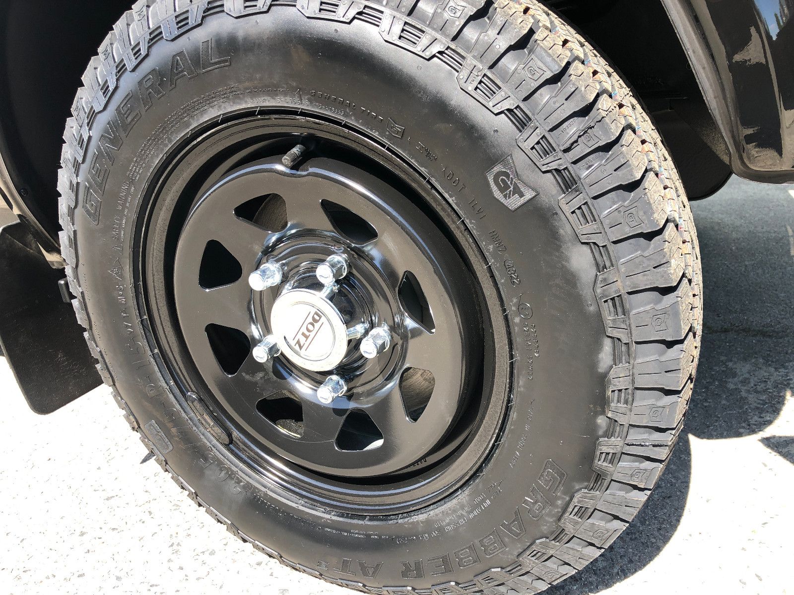 Fahrzeugabbildung Lada NIVA "NORMA EXKLUSIV" AHK! DOTZ-Räder! AET-2026