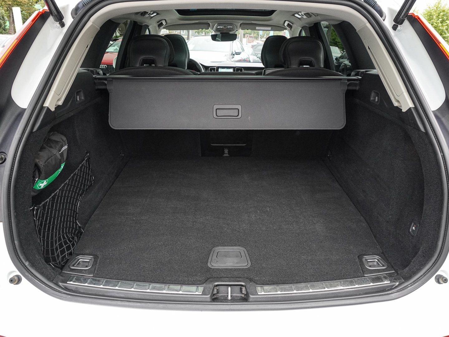 Volvo XC60 T6 AWD Core Bright Plug-in Hybrid AHK PANO foto 18