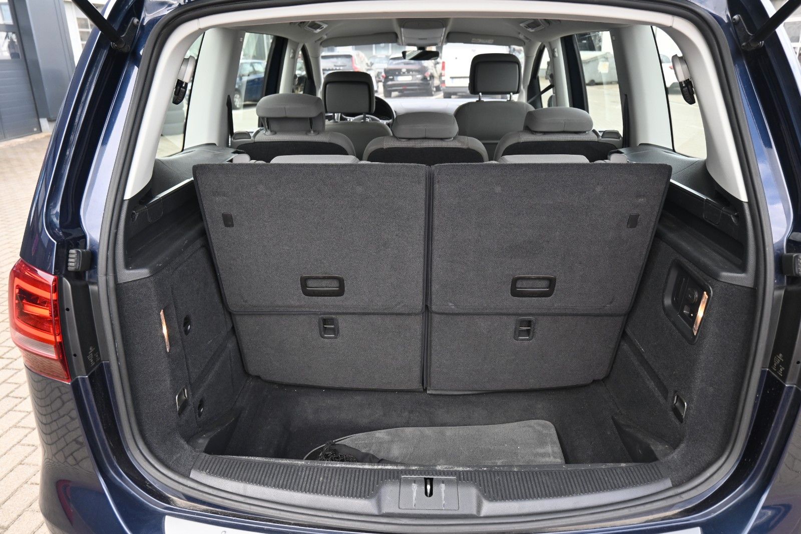 Fahrzeugabbildung Volkswagen Sharan Comfortline BMT/Start-Stopp