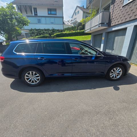 VW Passat Variant