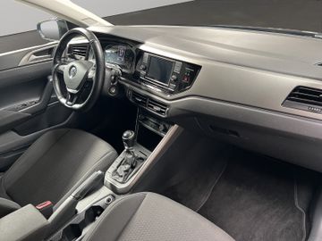 Volkswagen Polo - 12