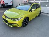 Volkswagen Golf 2.0 TDI DSG*IQ-Light*PANORAMA*ALU 19''* - mit Diesel-Antrieb: Gelb, Limousine