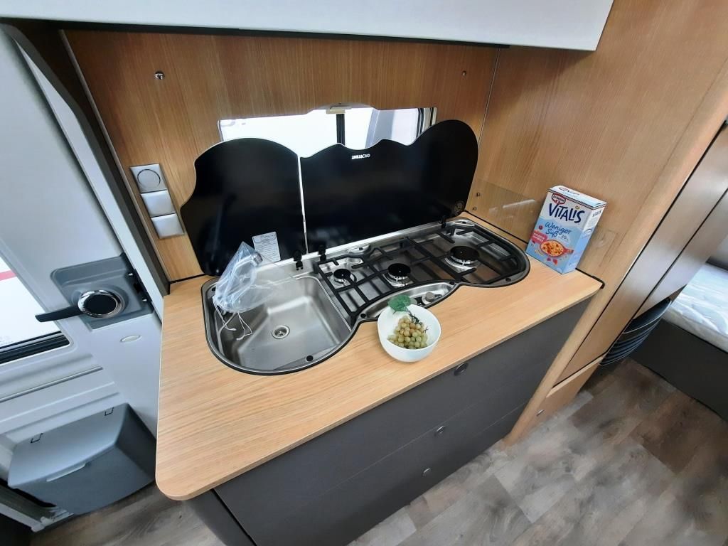 Fahrzeugabbildung LMC Tandero 500 K Sparen Sie 7.165,- €
