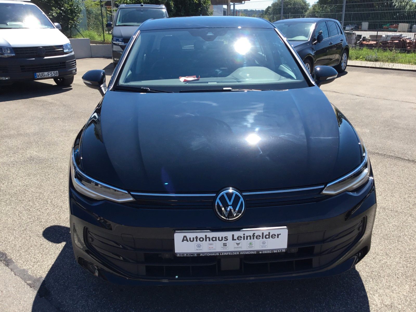 Fahrzeugabbildung Volkswagen Golf 1.5 eTSI DSG Life+AHK+LED+Kamera+Navi