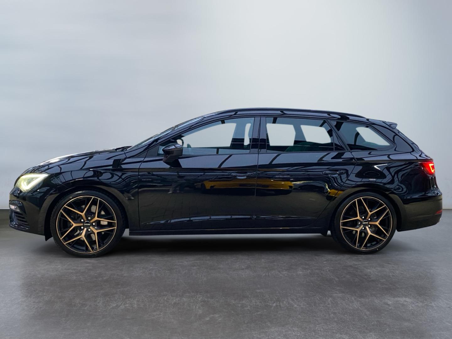 Seat Leon ST 2.0 TSI Cupra 4Dr *LED*Pano*DCC*ACC*SHZ*
