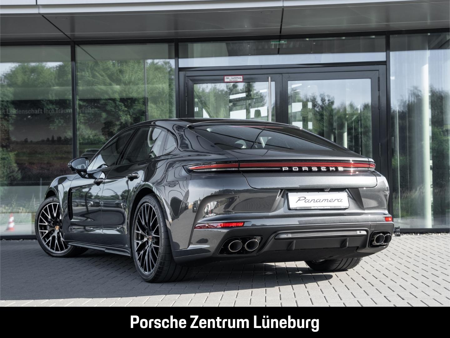 Porsche Panamera 4 E-Hybrid InnoDrive Head-Up Display