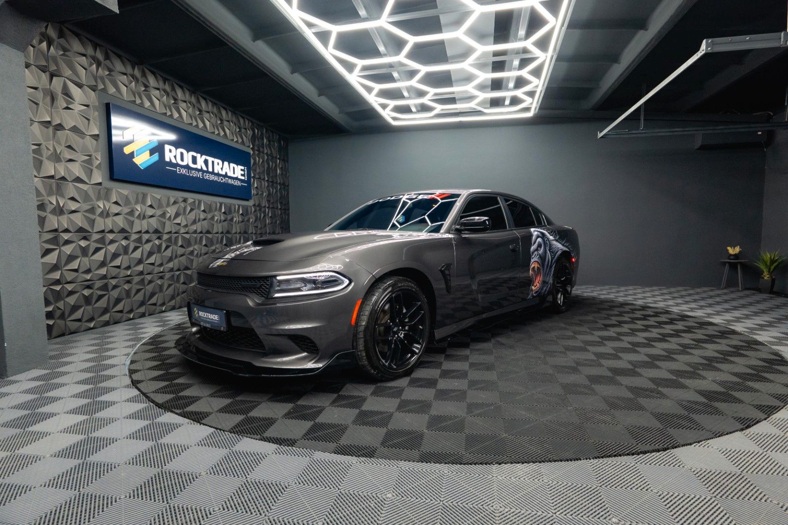 Fahrzeugabbildung Dodge Charger 5.7 V8 HEMI R/T KONG Night Performance