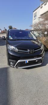 Toyota Proace (Verso) 2,0-l-D-4D 110kW L1 Family Co... - gebrauchte Toyota Proace (Verso) aus dem Jahr 2018