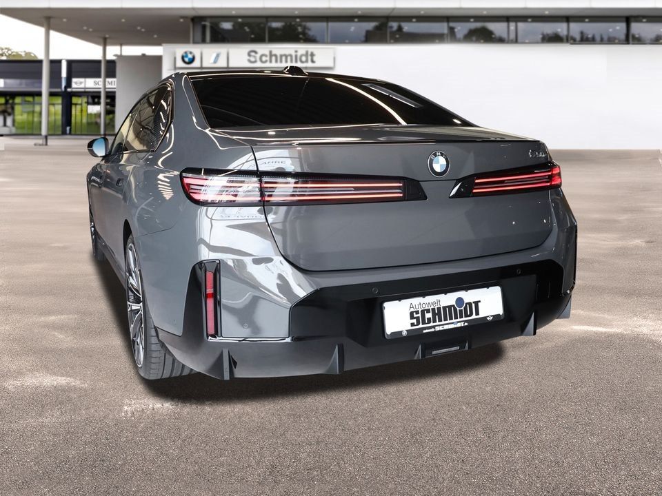 BMW i7 50 xDrive M Sportpaket Pro UPE 148.070 EUR imagem 2