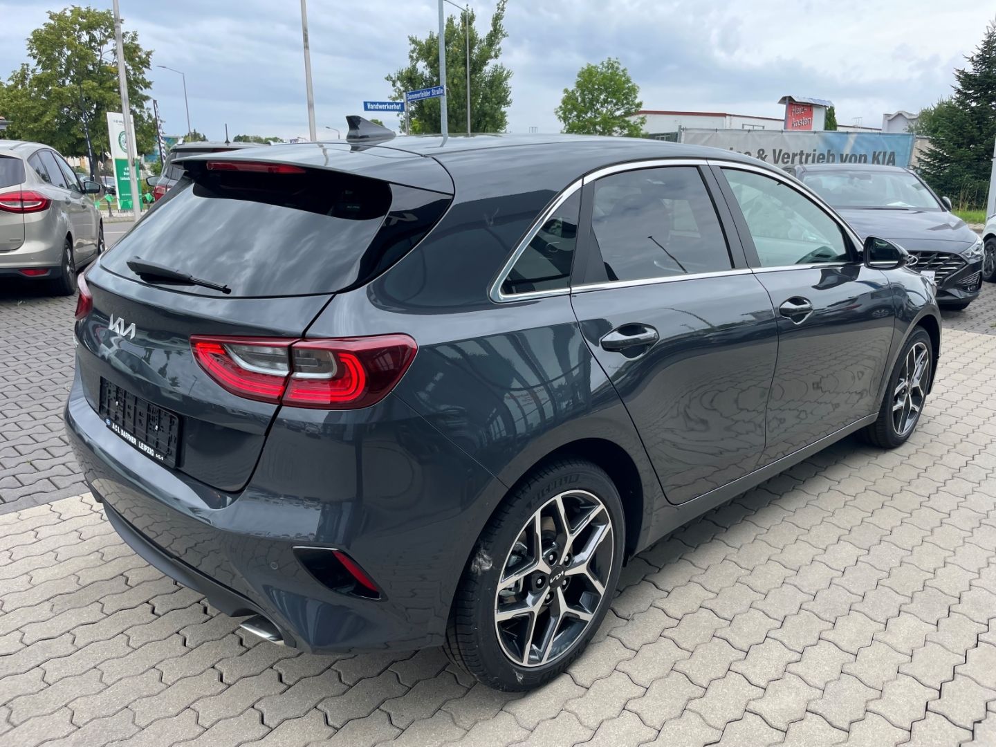 Fahrzeugabbildung Kia Ceed Ultimate LED totWinkAss Kamera Spurhalteass