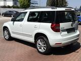 Skoda Yeti Style 4x4 AHK Bi Xenon DSG Navi PDC  - Skoda Yeti: Dsg