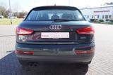 Audi Q3 2.0 TFSI quattro basis DSG Bi-Xenon Navi AHK - mit Benzin-Antrieb: Grün, Ambiente-Beleuchtung, Geländewagen