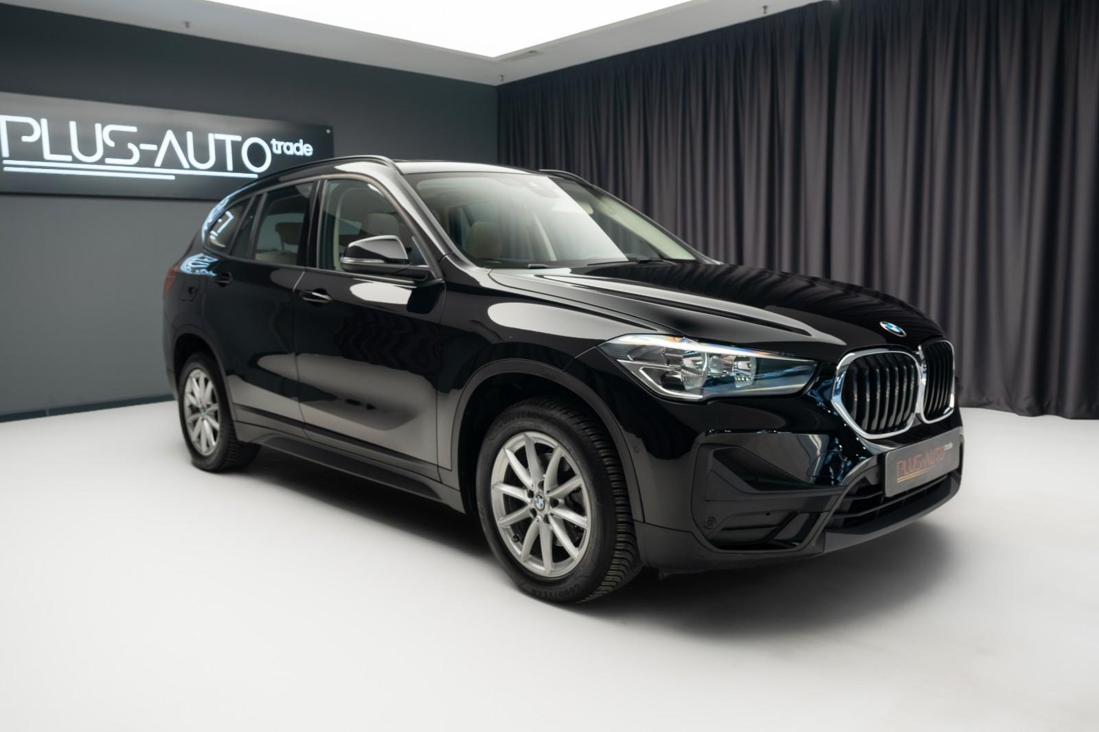 BMW X1 sDrive 18 i Advantage Pano LED Camera
