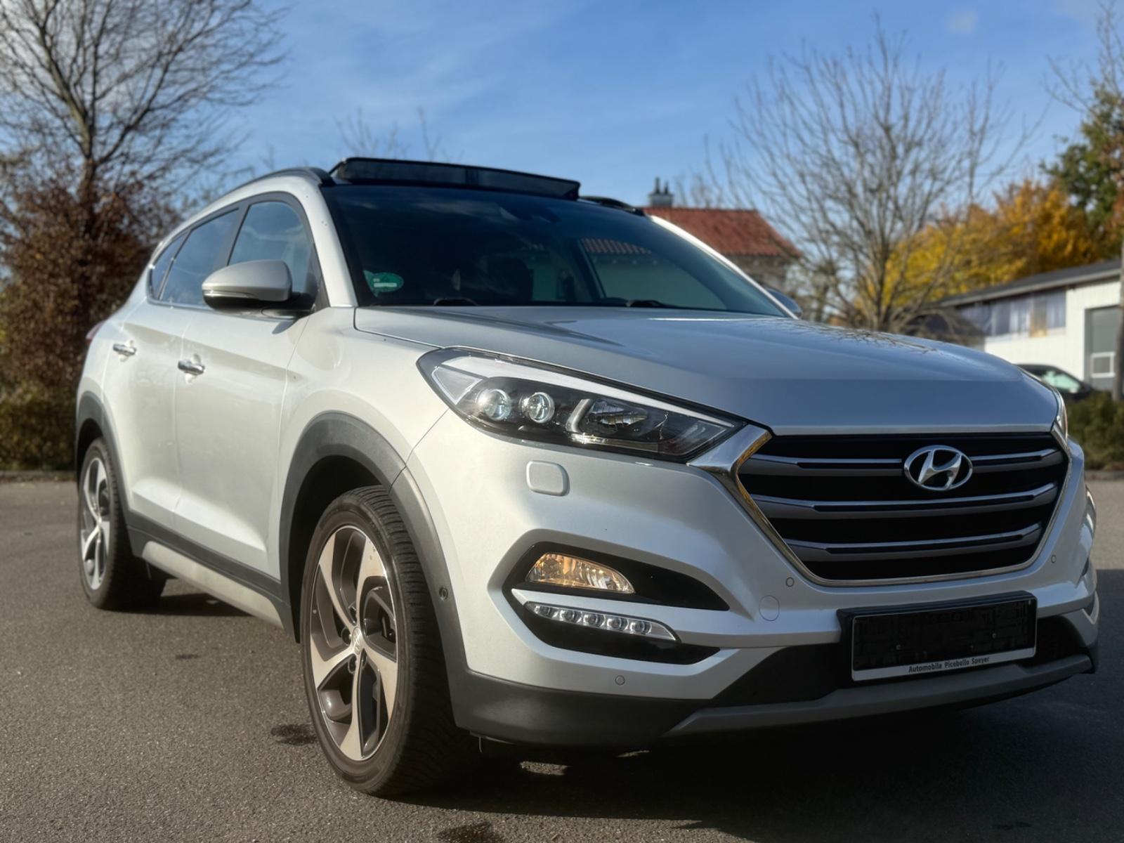 Hyundai TUCSON 2.0 AT/4WD/Navi/R.F.Kam/P.Dach/SHZ/Garant