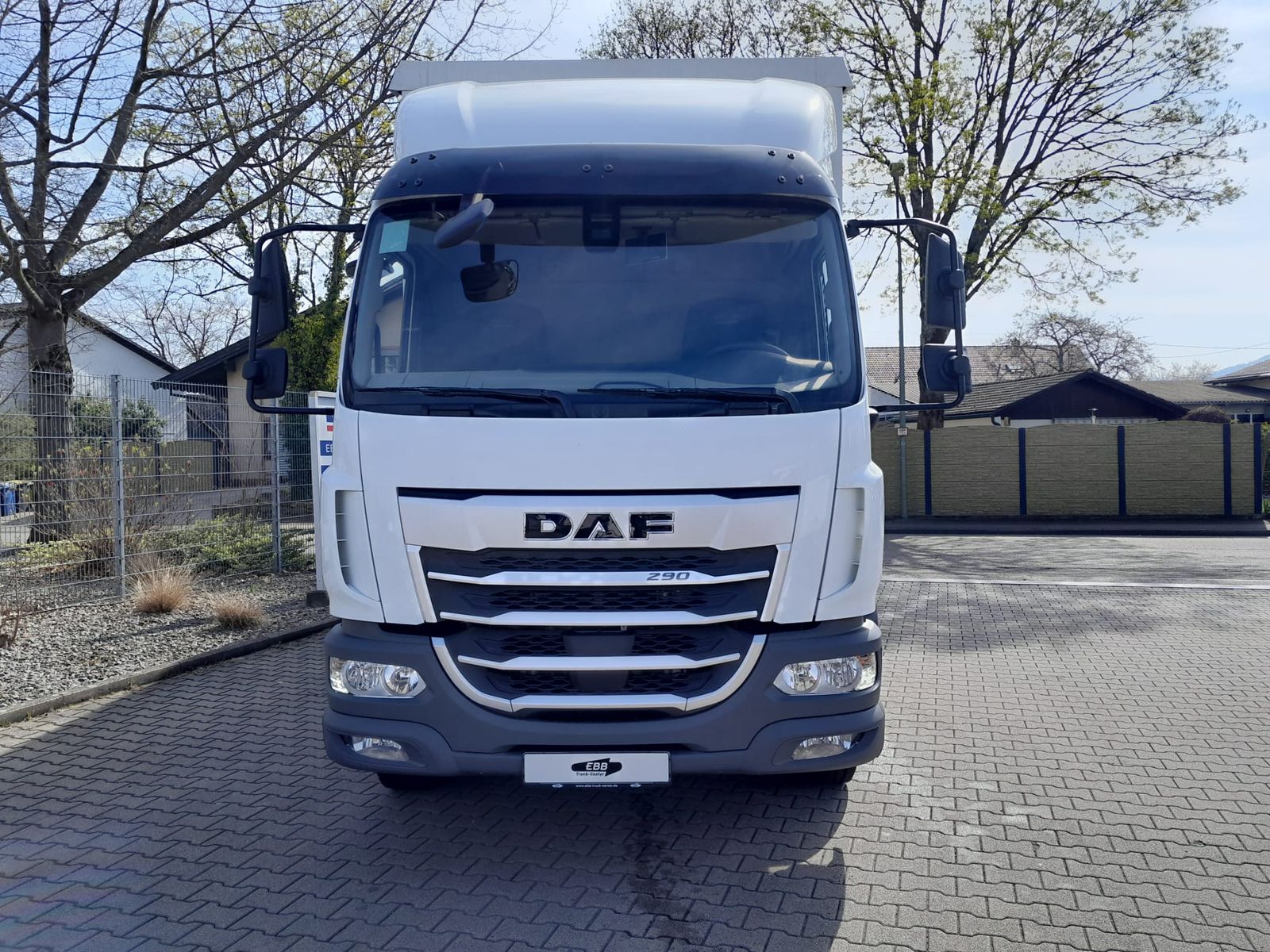 Fahrzeugabbildung DAF FA XB 290 16t Junge Pritsche-Plane