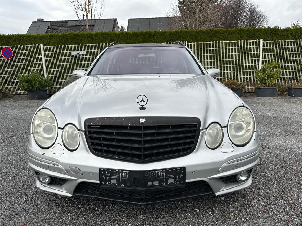 Mercedes-Benz E 320