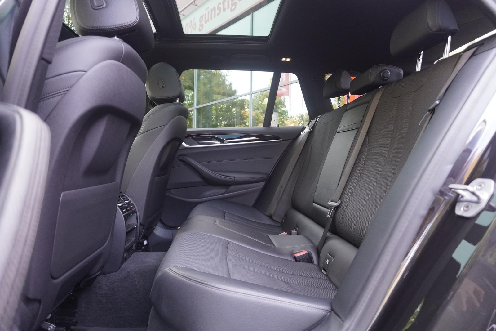 BMW 520i Sport Line Aut. Panorama ACC Kamera Head-Up