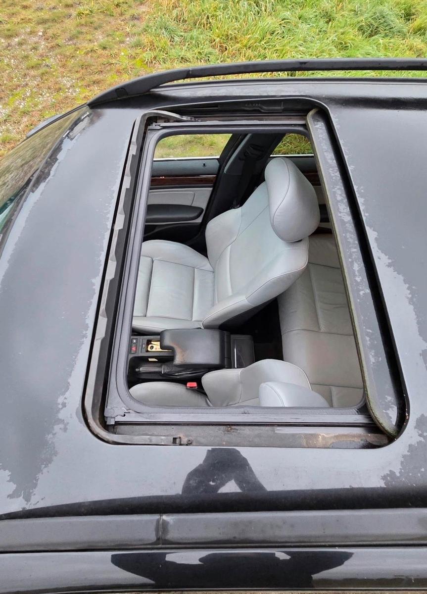 BMW 320 2005 — photo 11