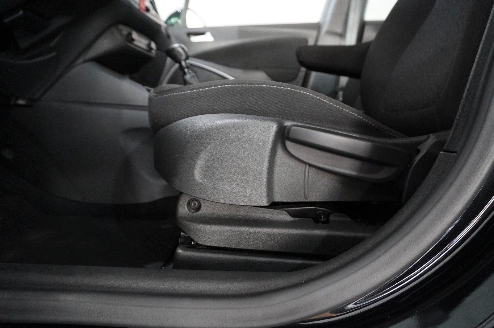 Fahrzeugabbildung Opel Crossland (X) 1.5D EDITION NAVI/LED/TEMP./DAB+