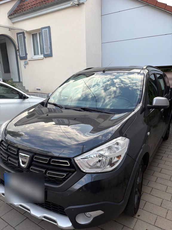 Image of Dacia Lodgy