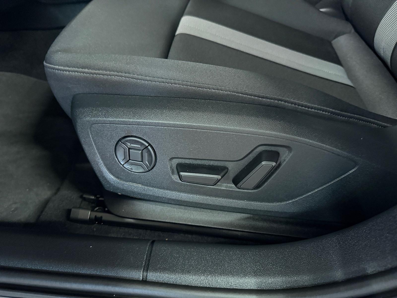 Audi A3 Limousine 35 TFSI advanced S-tronic AHK Navi, миниатюра 20