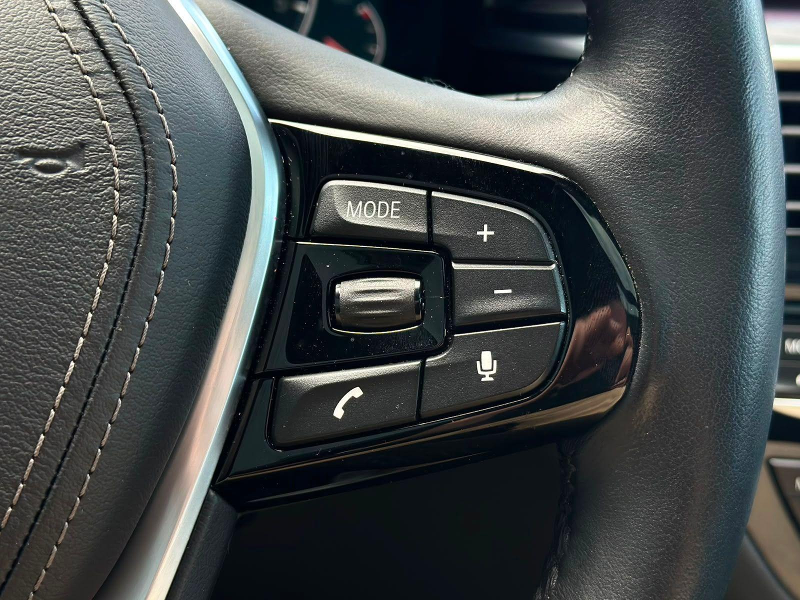 BMW 520d LUXURYLINE SHADOW ACC#PANO#SHZ#MEMORY#SH#LH