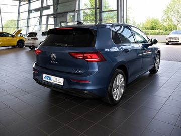 Volkswagen Golf - 6