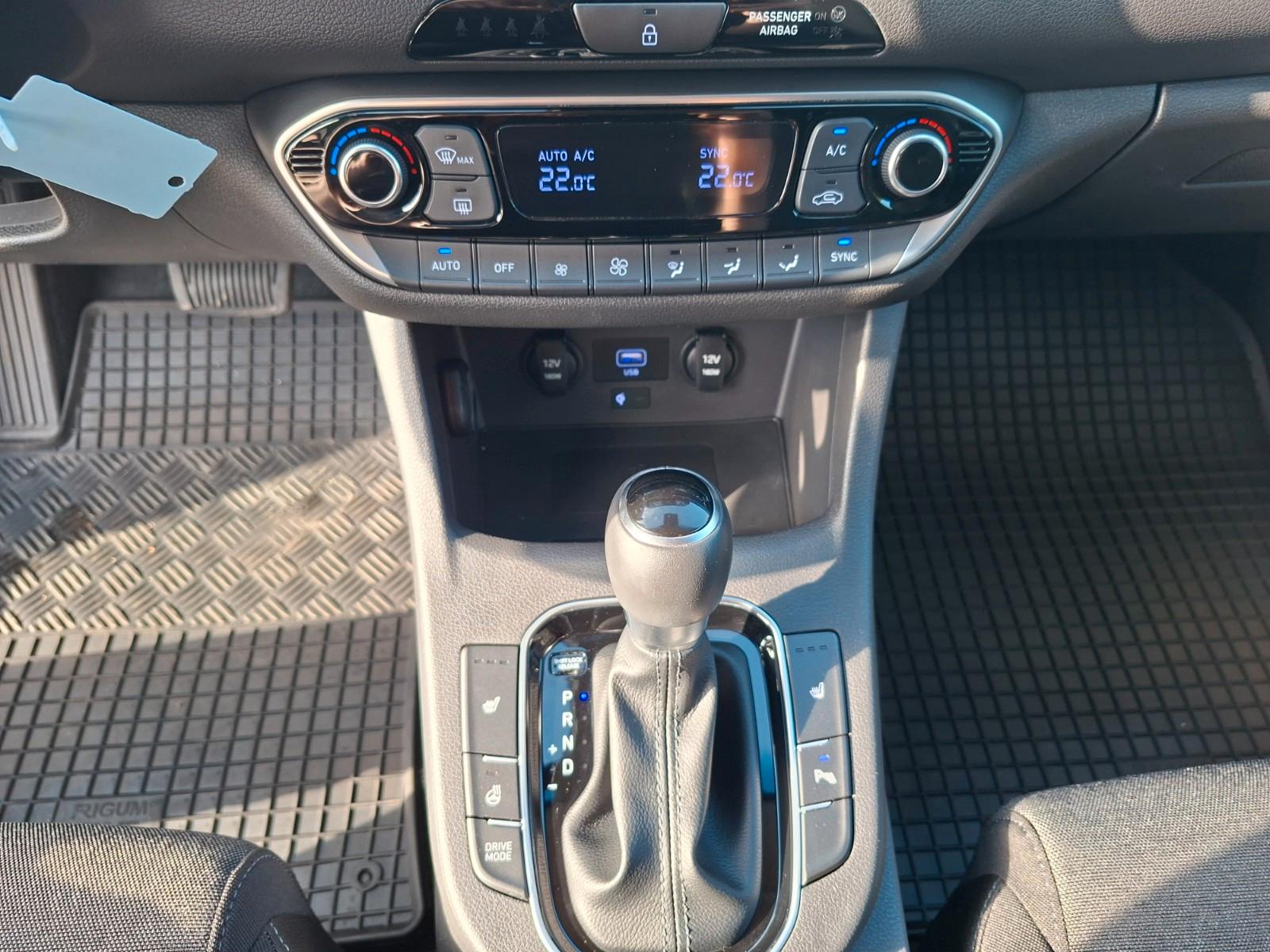 Hyundai i30 1.0 T-GDI